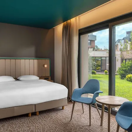 Park By Radisson Airport Odayeri 4*